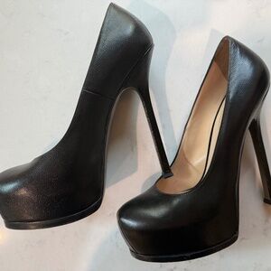 YSL pump